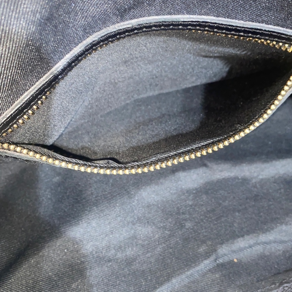 CUIR VERITABLE ITALIAN 
Elegant Black Leather Hobo Shoulder Bag - Picture 10 of 15